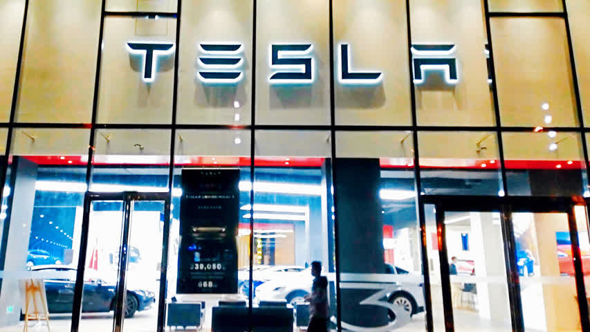 Фото - Анонсирована полностью беспилотная Tesla