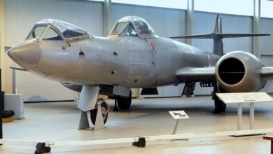 Фото - Самолет Gloster Meteor F8 или почему авиастроители отказались от “лежачей” кабины