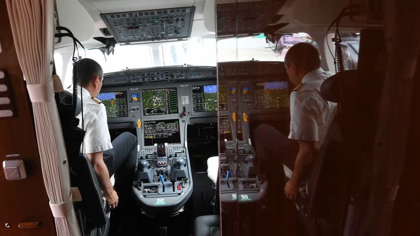 Фото - В России второго пилота в самолетах заменят на виртуального
