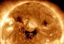 Фото - Обсерватория NASA опубликовала фото «улыбающегося» Солнца